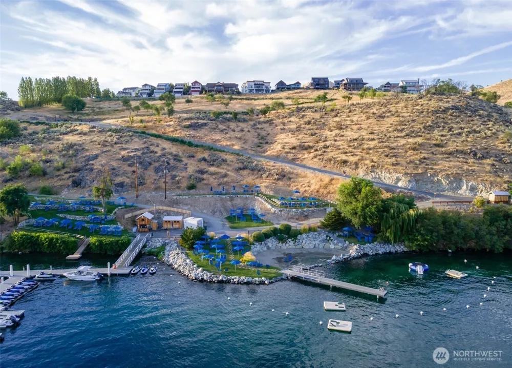 1402 Cottage Lane Chelan, WA 98816