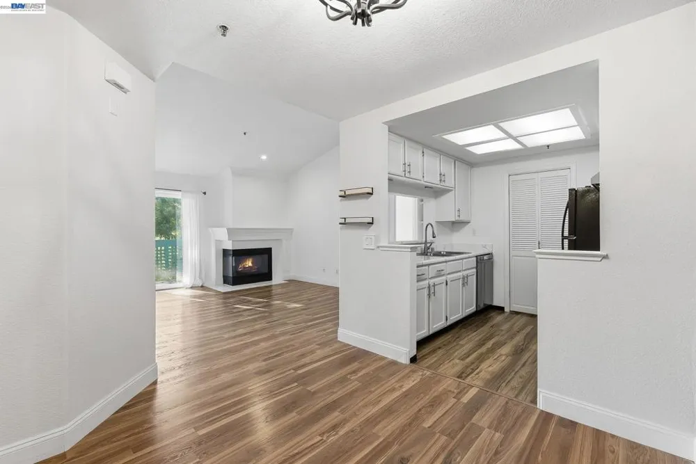 316 Dursey Drive Pinole, CA 94564