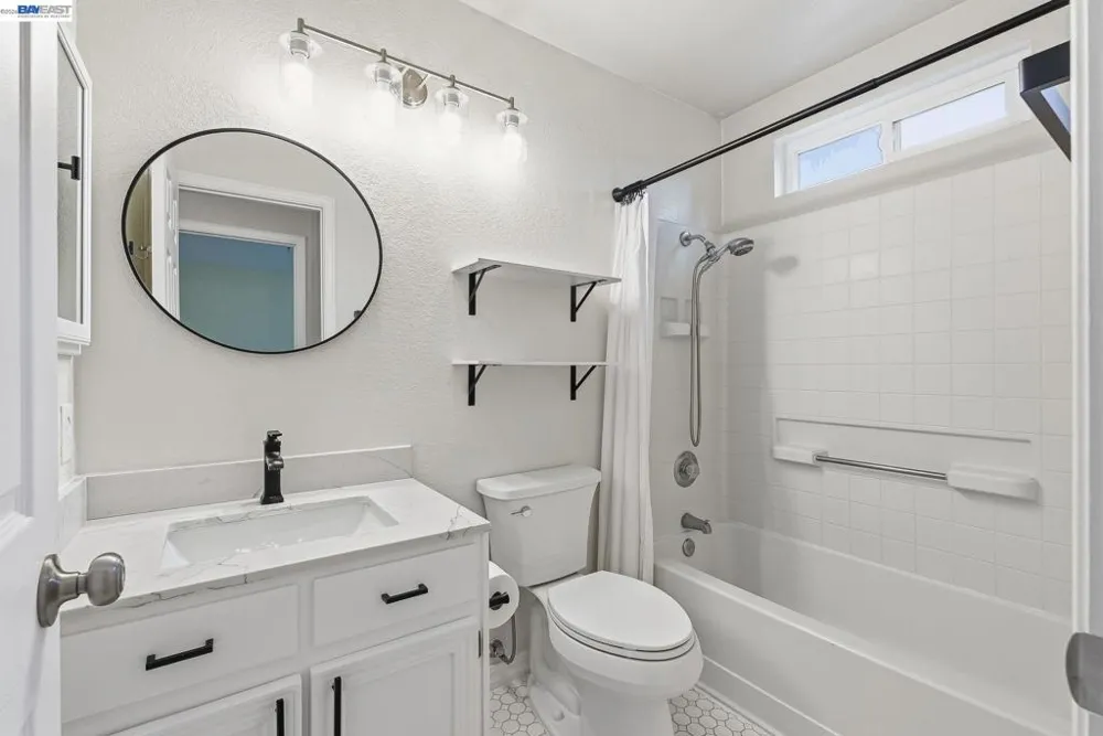 316 Dursey Drive Pinole, CA 94564