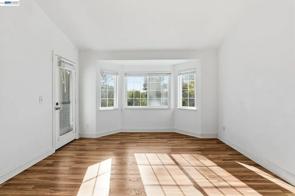 316 Dursey Drive Pinole, CA 94564
