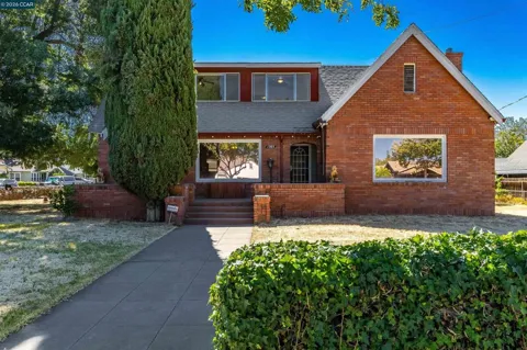 1505 Parker Ave
