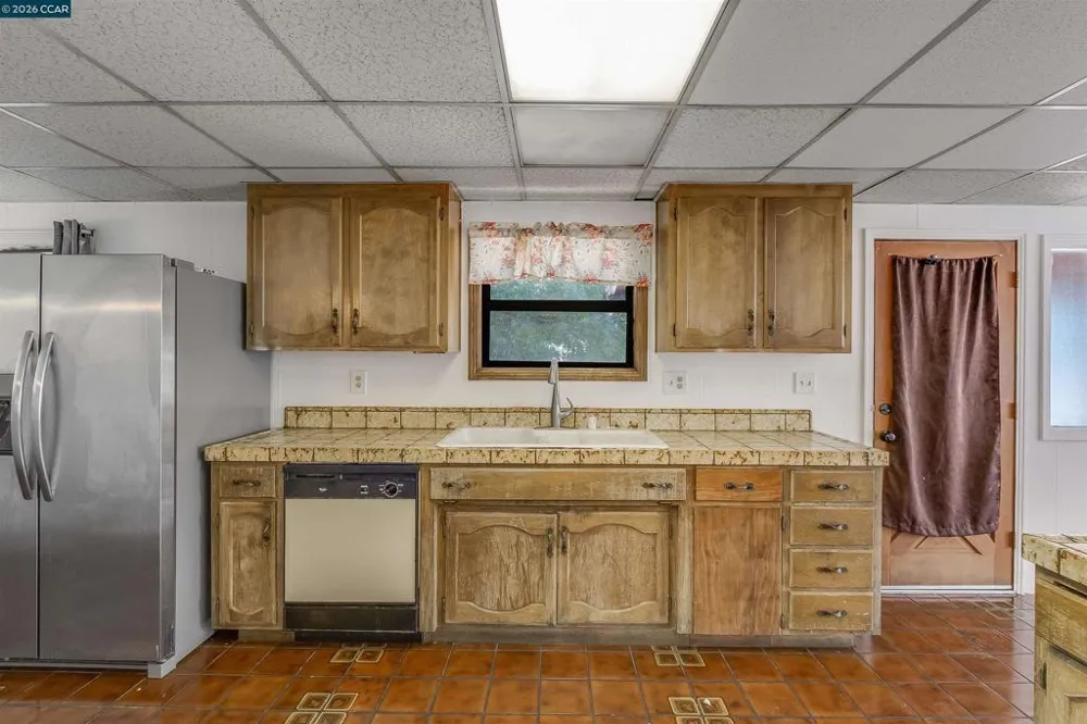 1505 Parker Ave Tracy, CA 95376