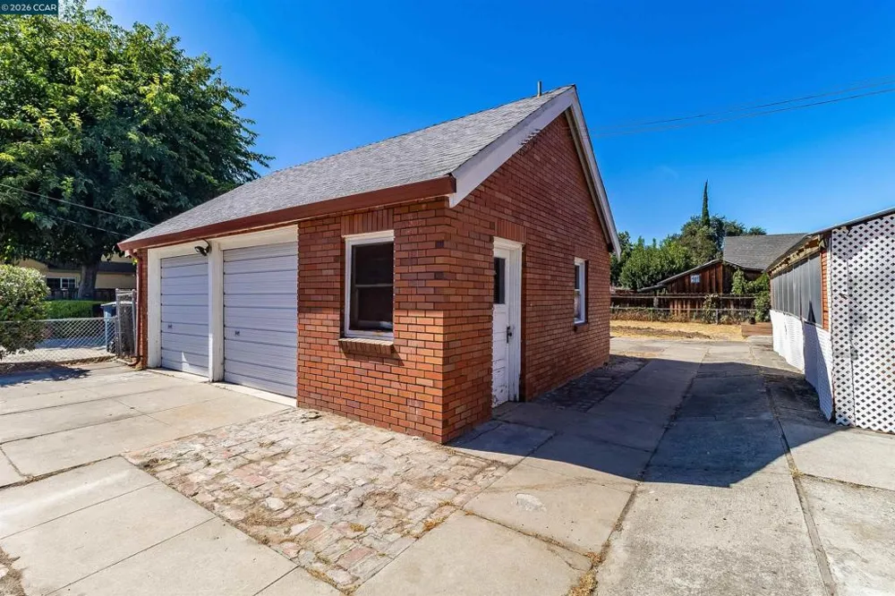 1505 Parker Ave Tracy, CA 95376