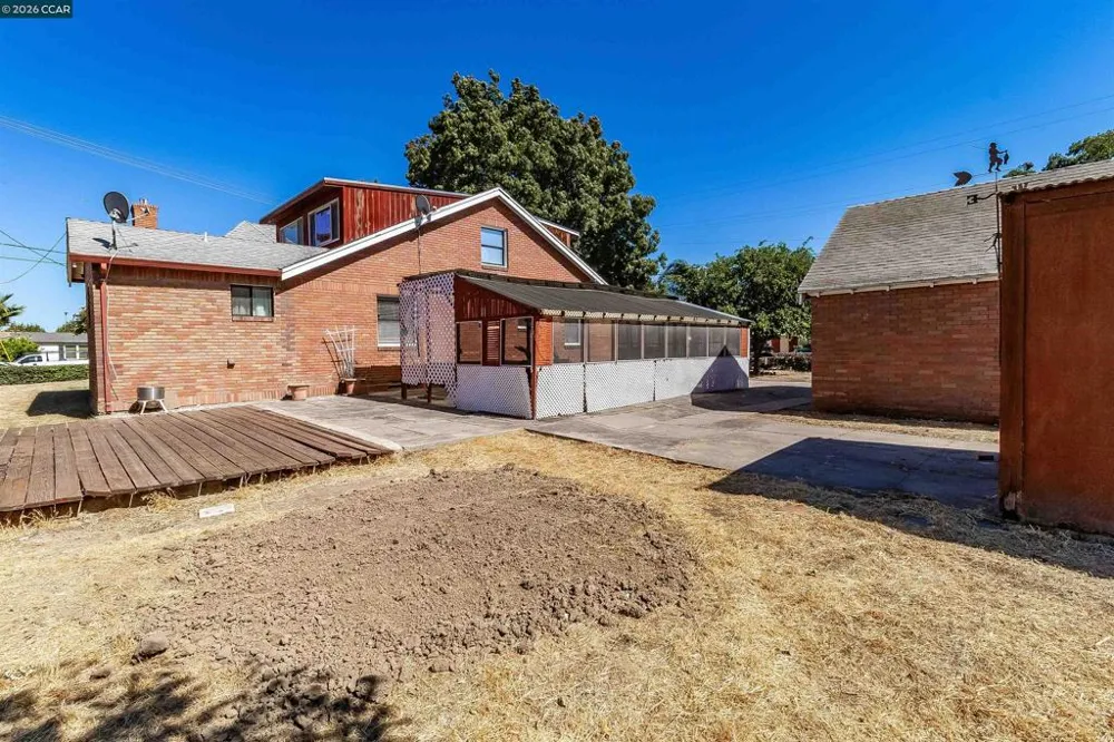 1505 Parker Ave Tracy, CA 95376