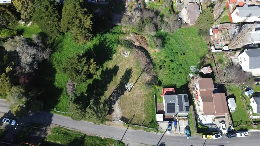 3944 La Cima Rd El Sobrante, CA 94803
