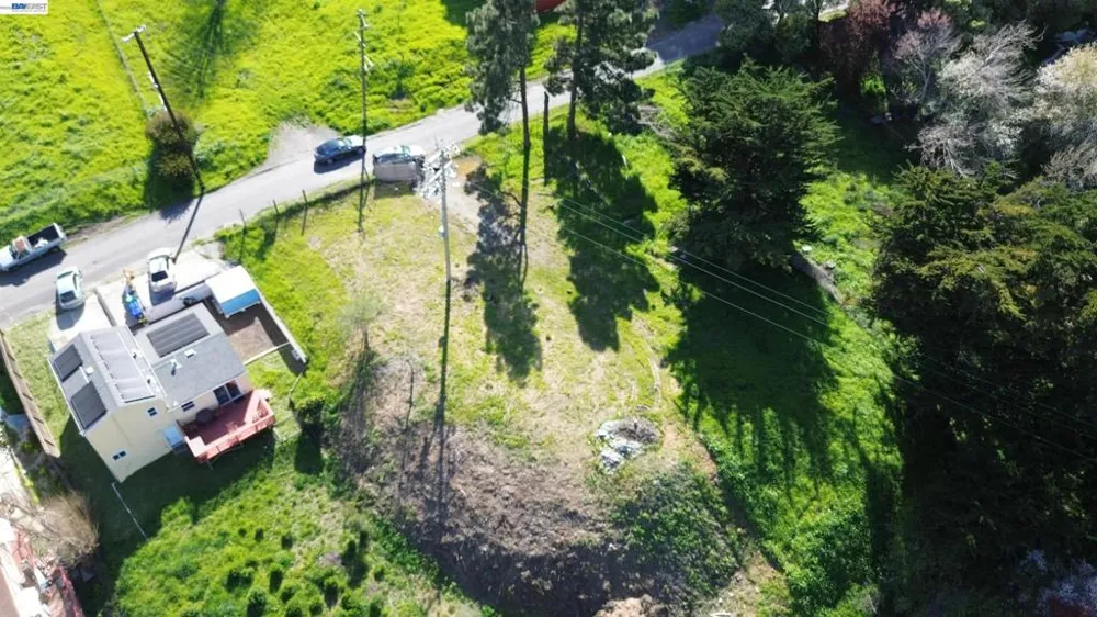 3944 La Cima Rd El Sobrante, CA 94803