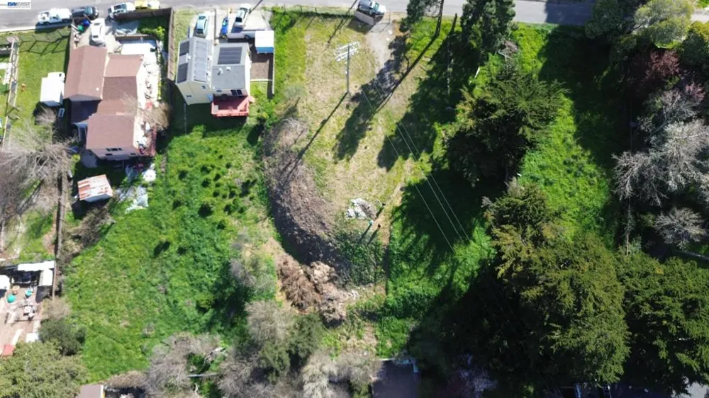 3944 La Cima Rd El Sobrante, CA 94803