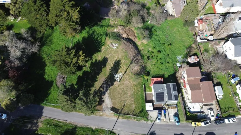 3944 La Cima Rd El Sobrante, CA 94803