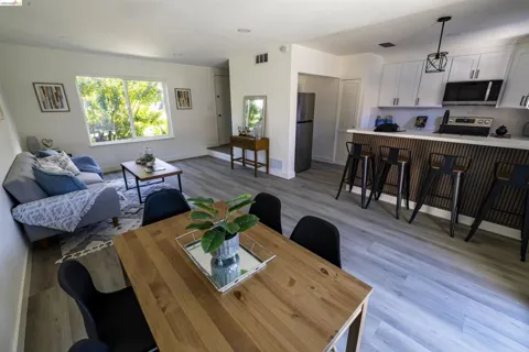140 El Capitan Ln