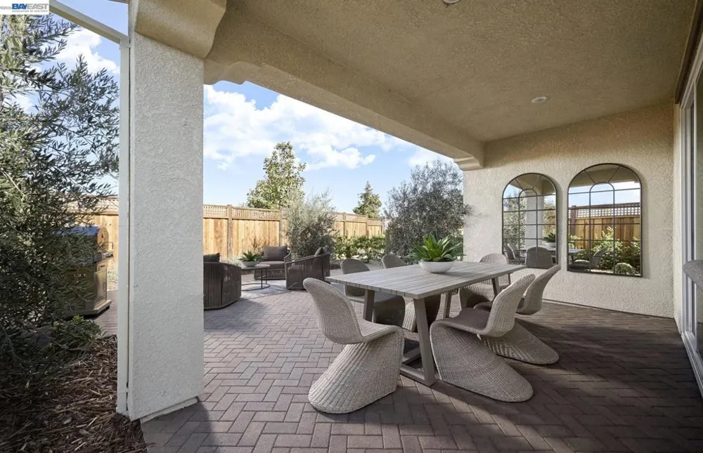 17762 Brightwood Avenue Lathrop, CA 95330