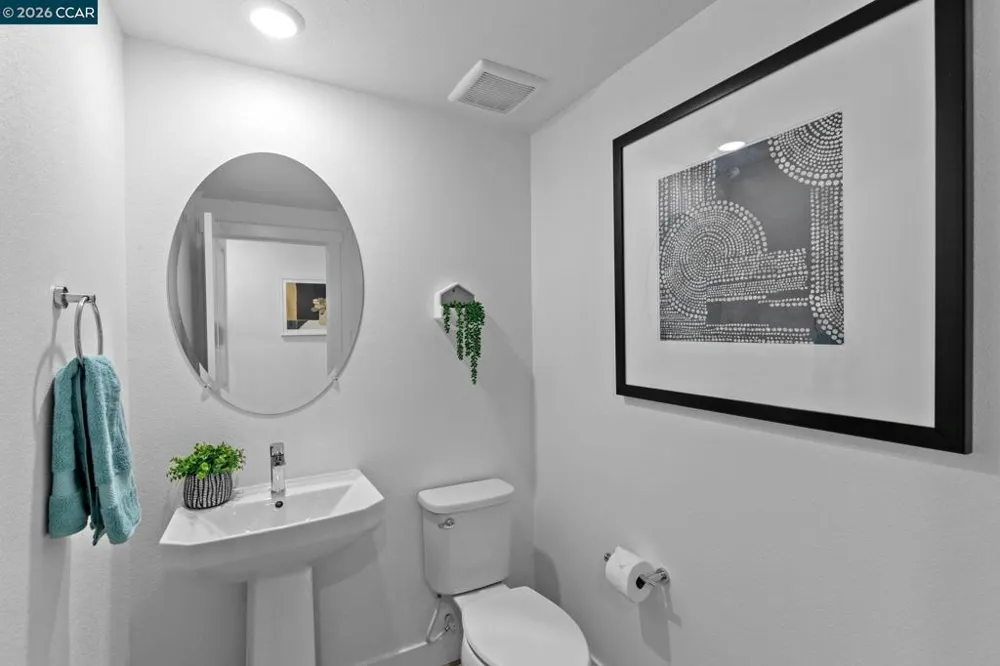 27277 Cosmo Ct Hayward, CA 94544