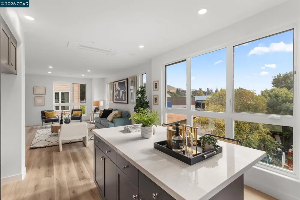 27277 Cosmo Ct Hayward, CA 94544