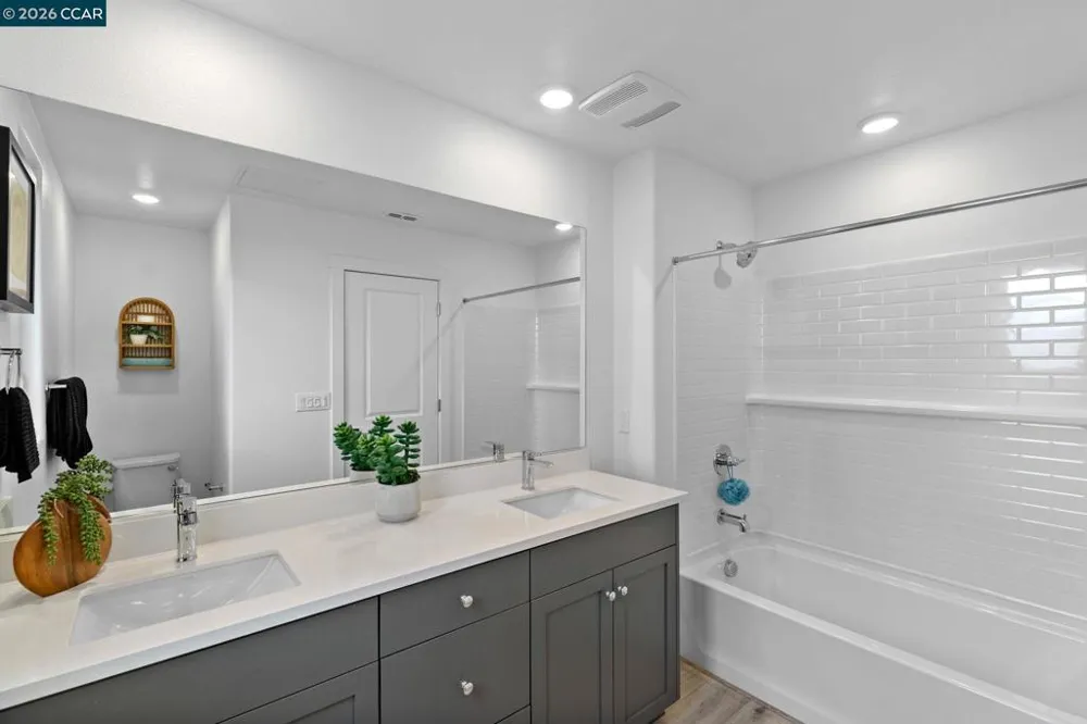 27277 Cosmo Ct Hayward, CA 94544