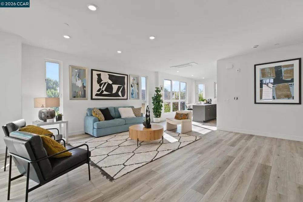 27277 Cosmo Ct Hayward, CA 94544