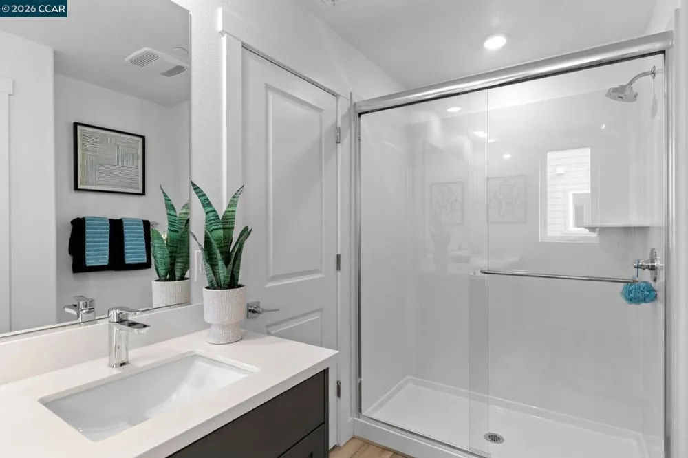 27277 Cosmo Ct Hayward, CA 94544