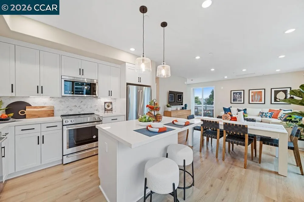 27264 Cosmo Ct Hayward, CA 94544