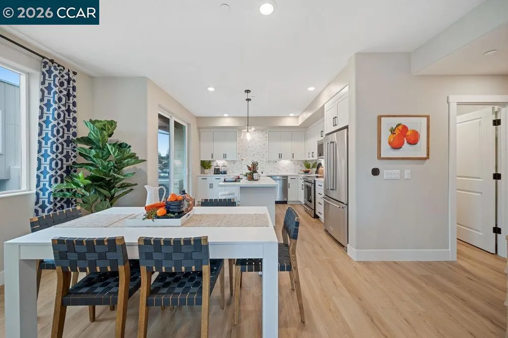 27264 Cosmo Ct Hayward, CA 94544