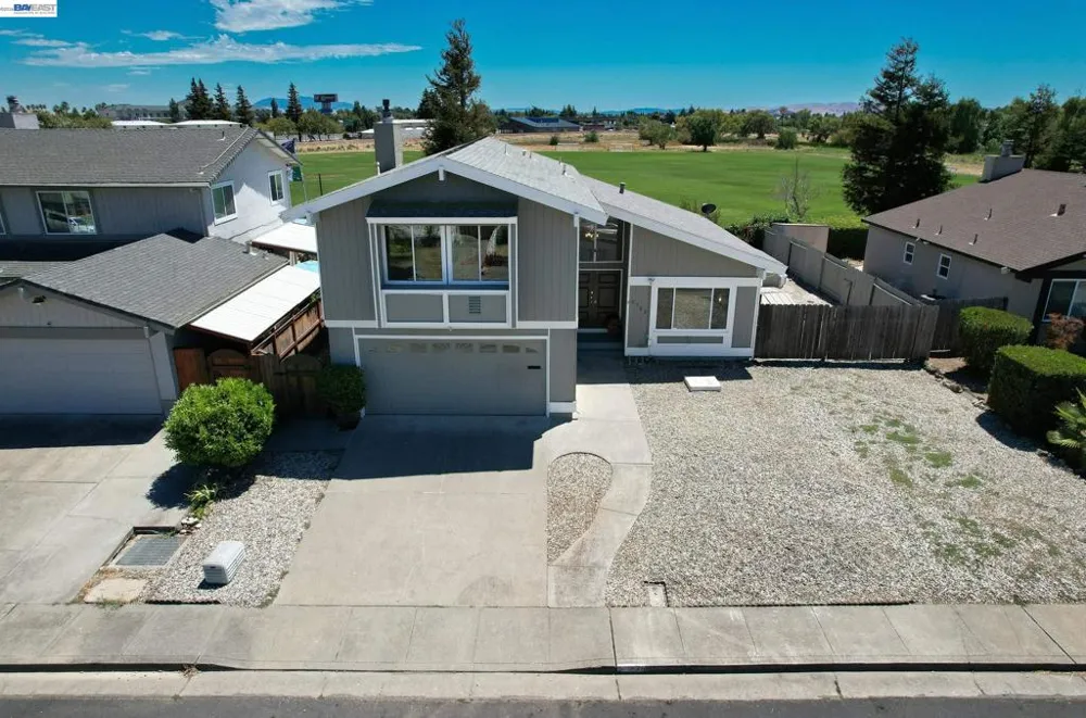 2753 Toland Avenue Fairfield, CA 94534