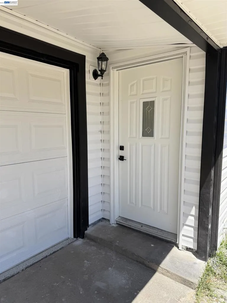 5250 Standish Rd Sacramento, CA 95820