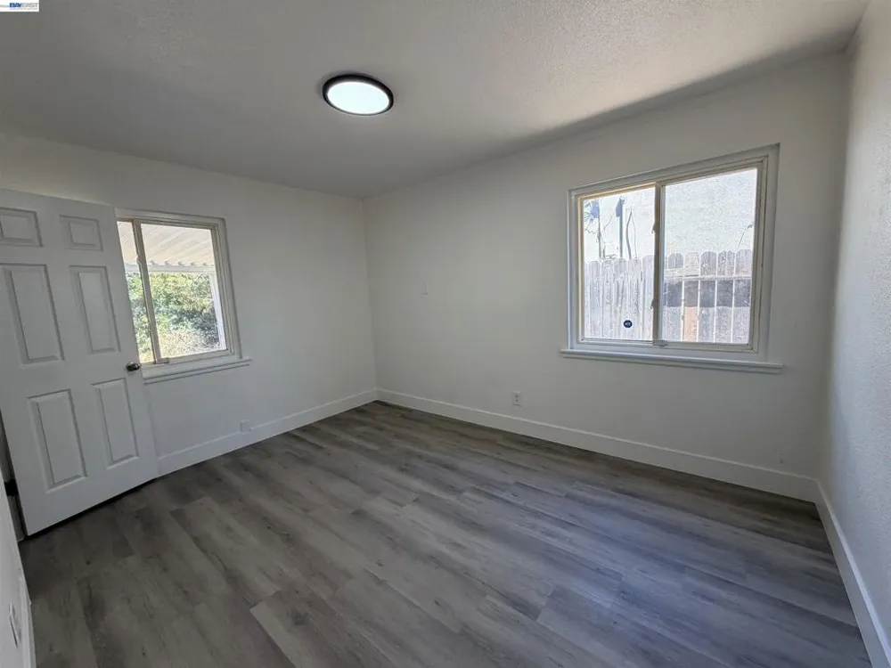5250 Standish Rd Sacramento, CA 95820