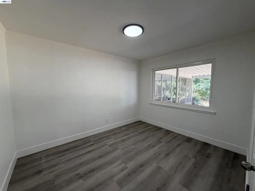 5250 Standish Rd Sacramento, CA 95820