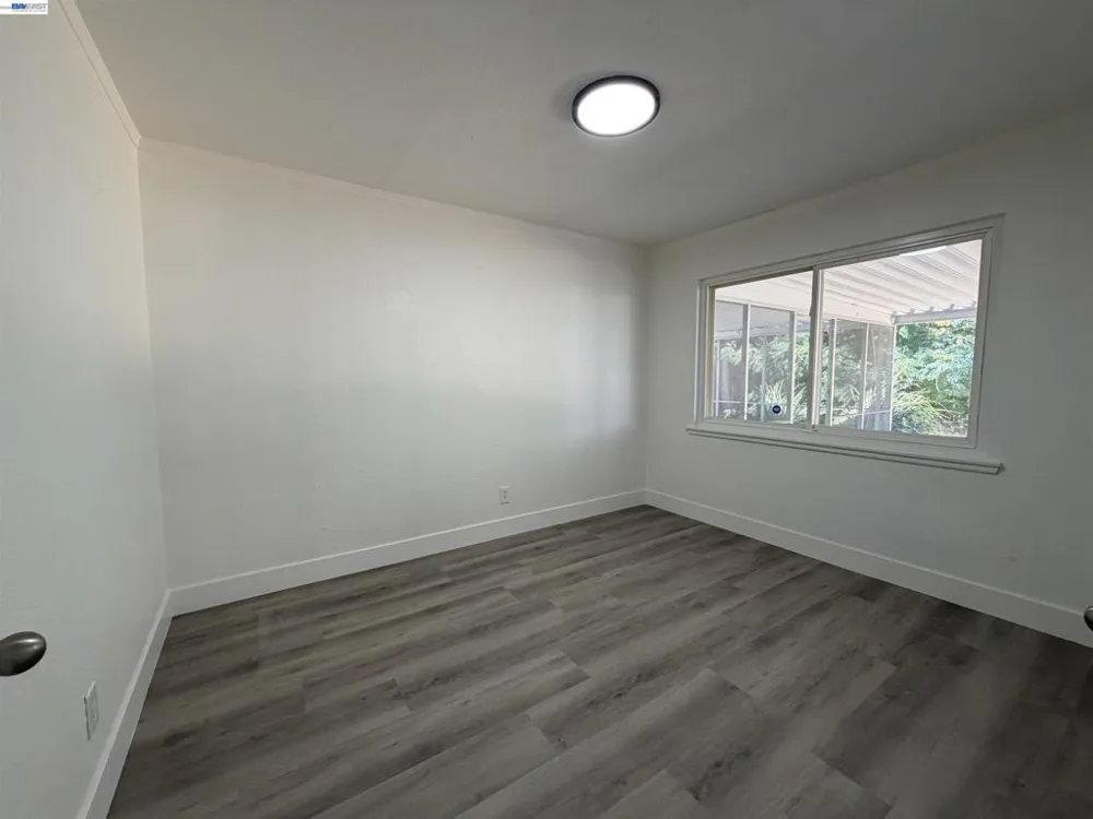 5250 Standish Rd Sacramento, CA 95820