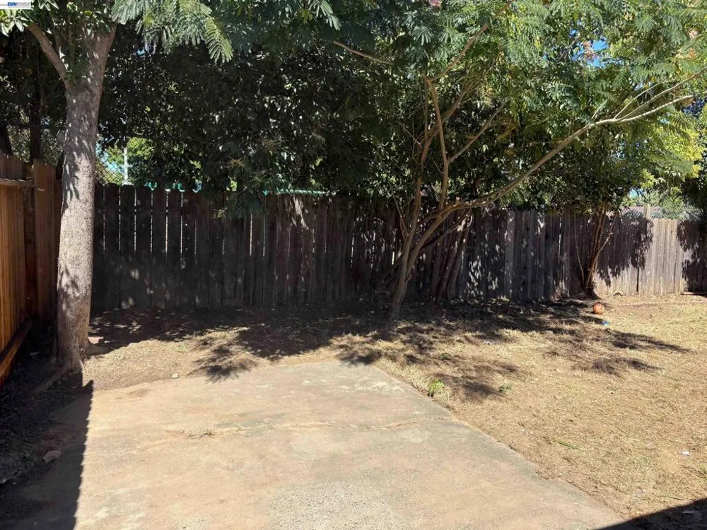 5250 Standish Rd Sacramento, CA 95820