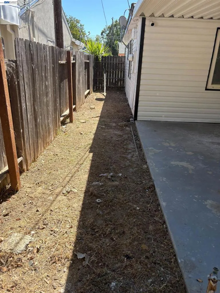 5250 Standish Rd Sacramento, CA 95820