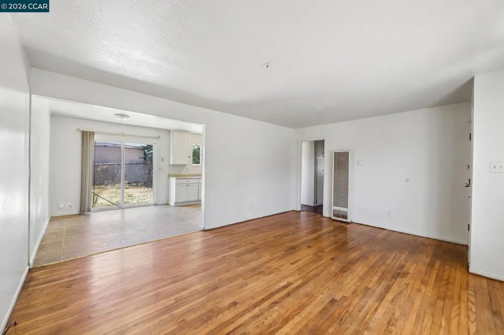 373 Sawyer St Vallejo, CA 94589