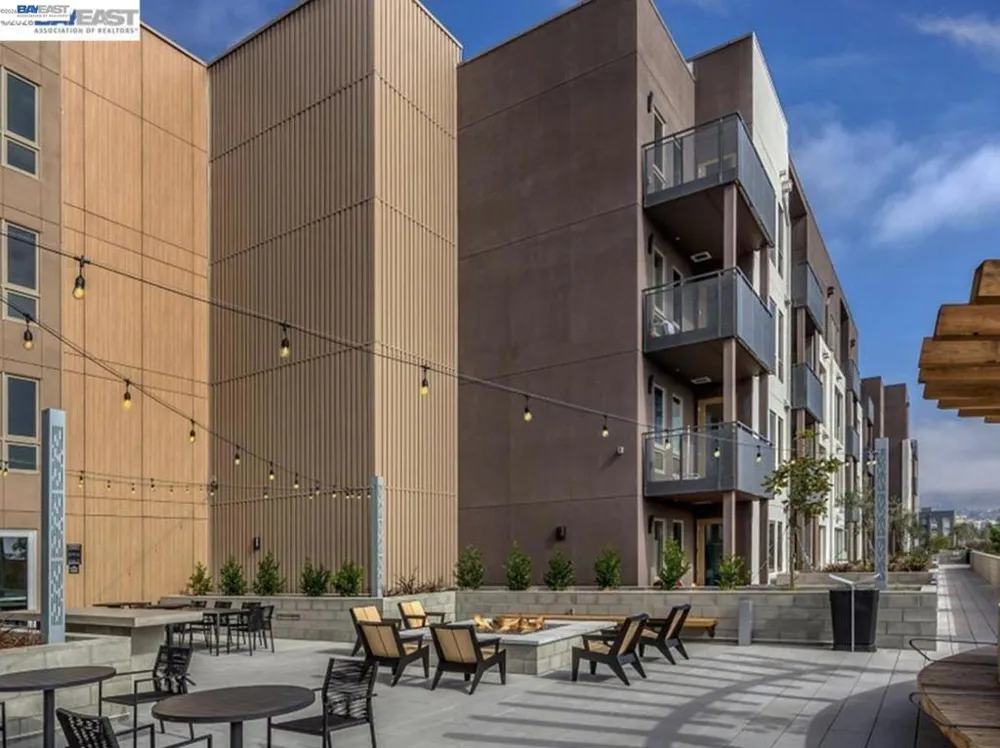 3698 vision cmn Fremont, CA 94538