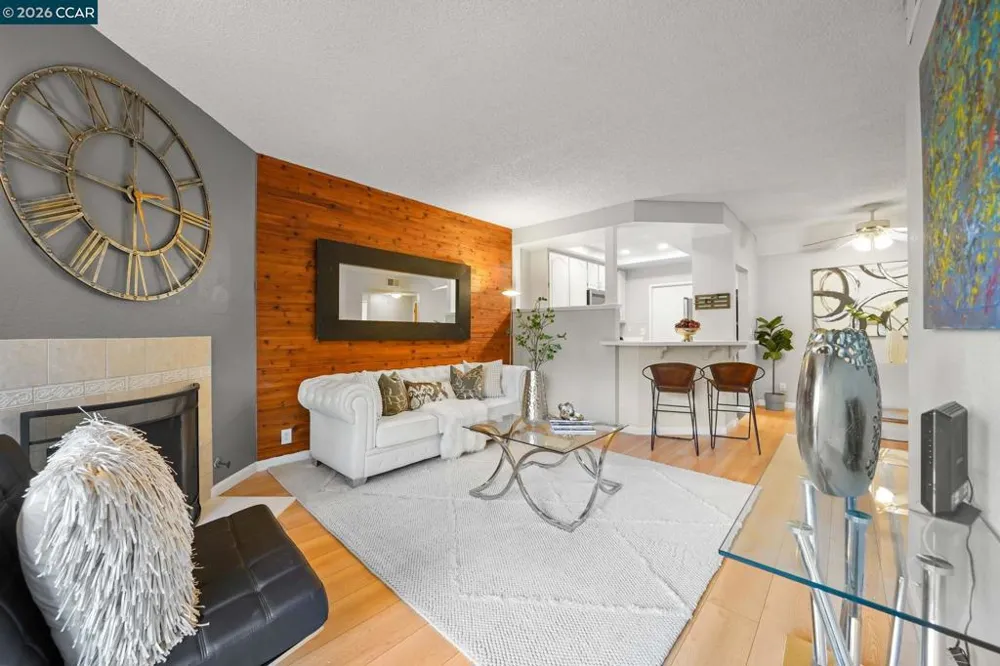 25930 Kay Ave #201 Hayward, CA 94545