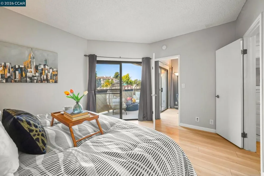 25930 Kay Ave #201 Hayward, CA 94545
