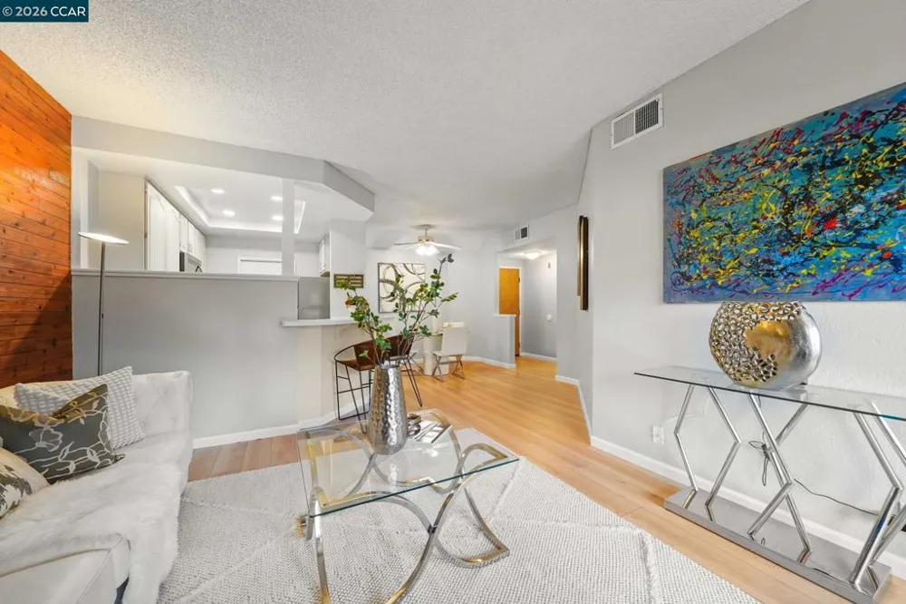 25930 Kay Ave #201 Hayward, CA 94545