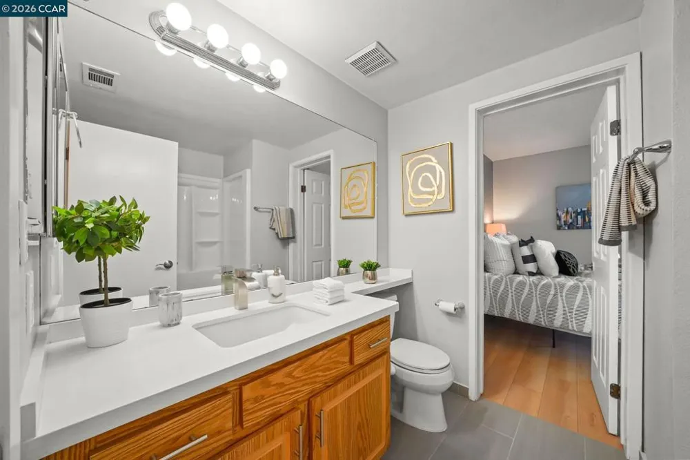 25930 Kay Ave #201 Hayward, CA 94545