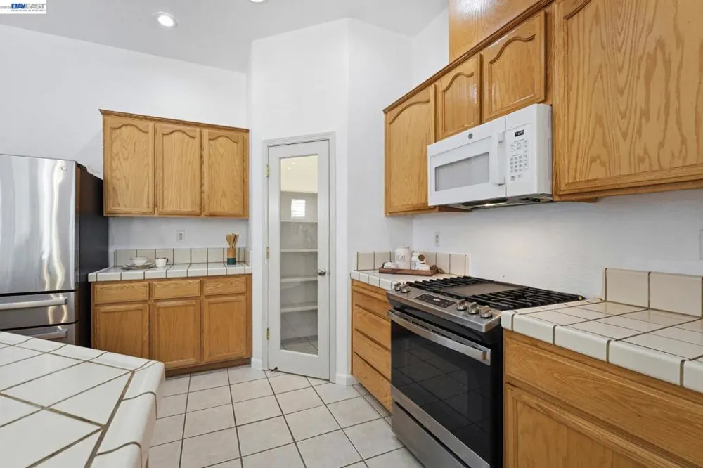 6485 pine meadow cir Stockton, CA 95219