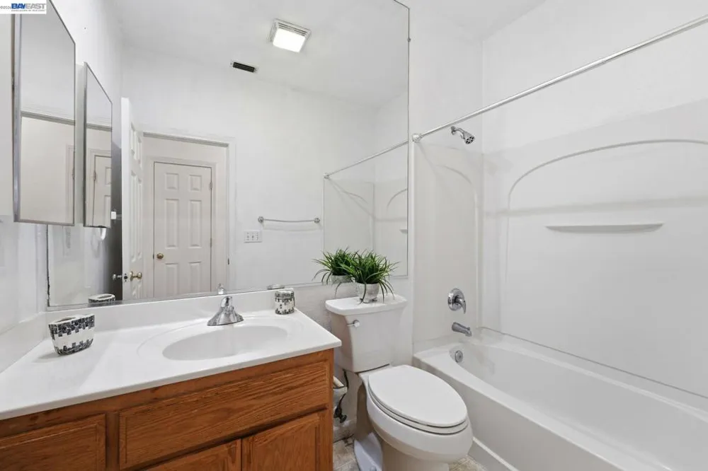 6485 pine meadow cir Stockton, CA 95219