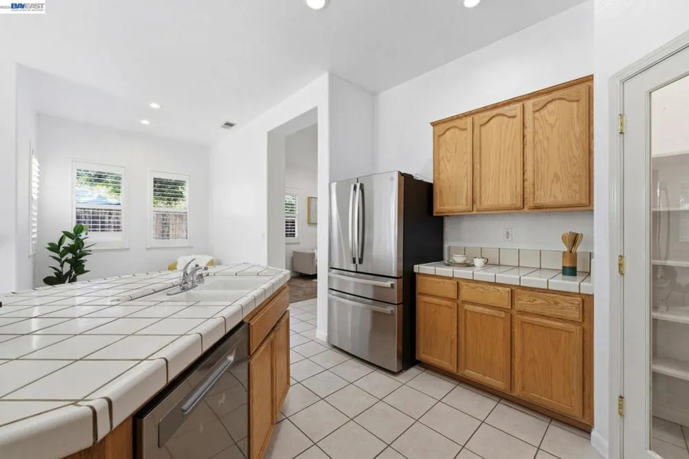 6485 pine meadow cir Stockton, CA 95219
