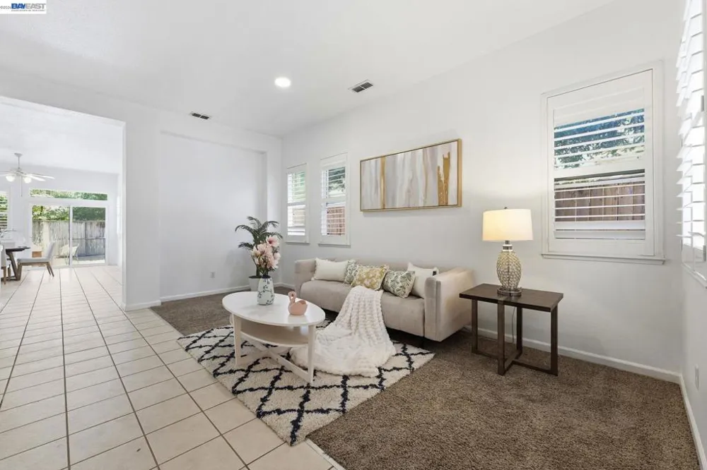6485 pine meadow cir Stockton, CA 95219