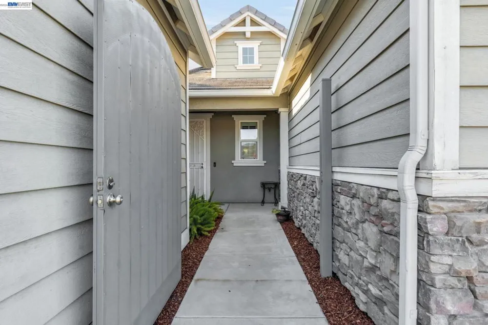 3101 Finchwood Ave Fresno, CA 93619