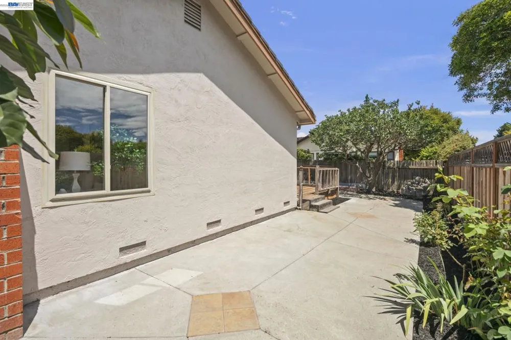 36294 Darvon St Newark, CA 94560