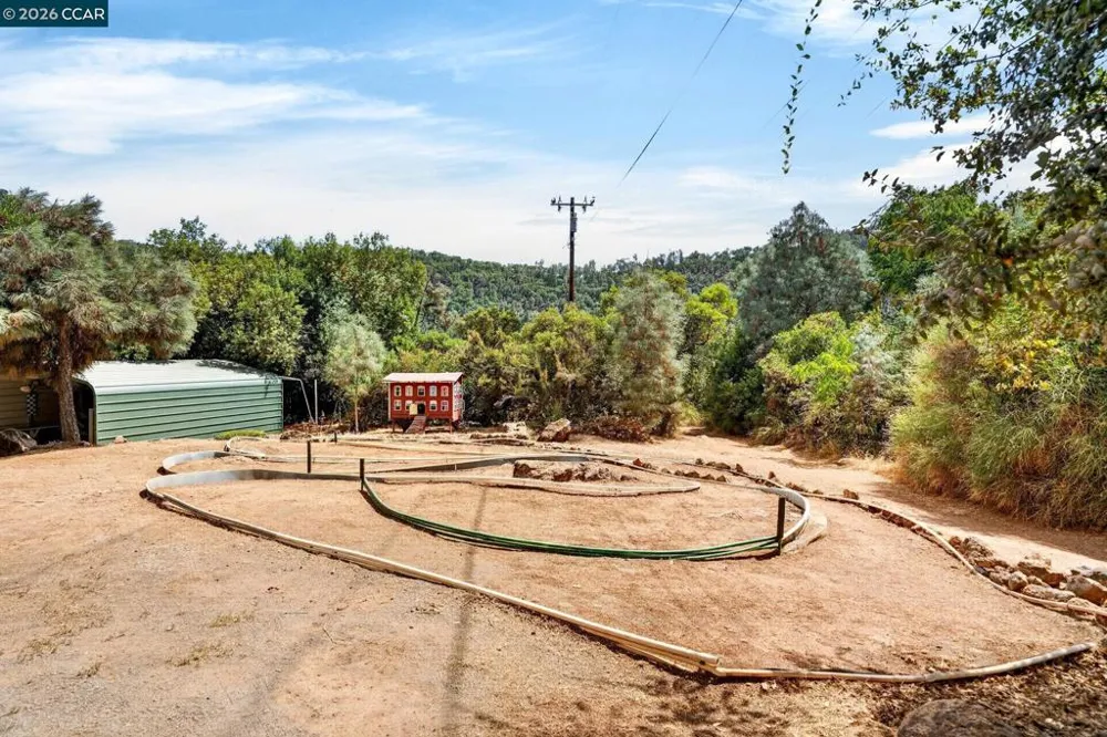5400 North Dr Lower Lake, CA 95457