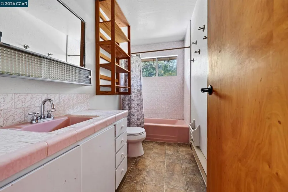 5400 North Dr Lower Lake, CA 95457