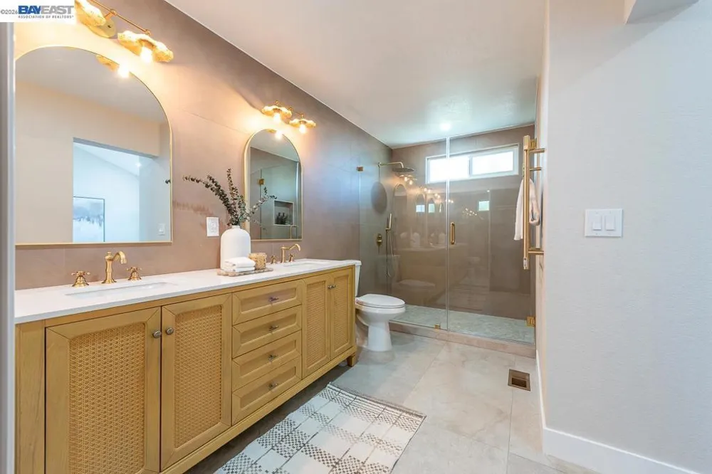 32767 Hilmar St Union City, CA 94587