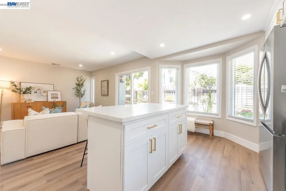 32767 Hilmar St Union City, CA 94587