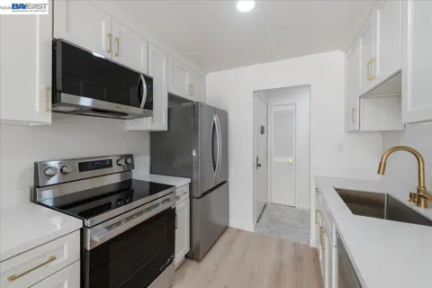 8975 Alcosta Blvd #130