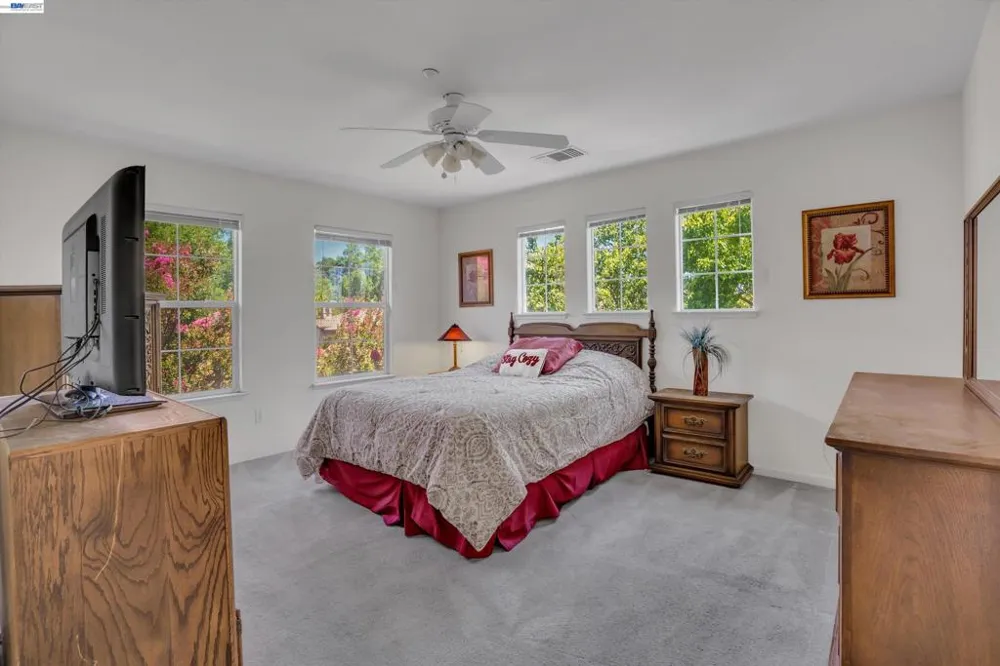 24 Meritage Cmn #1403 Livermore, CA 94551