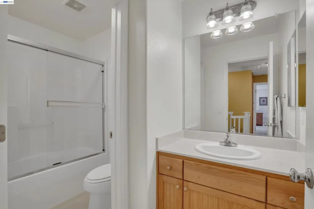 24 Meritage Cmn #1403 Livermore, CA 94551