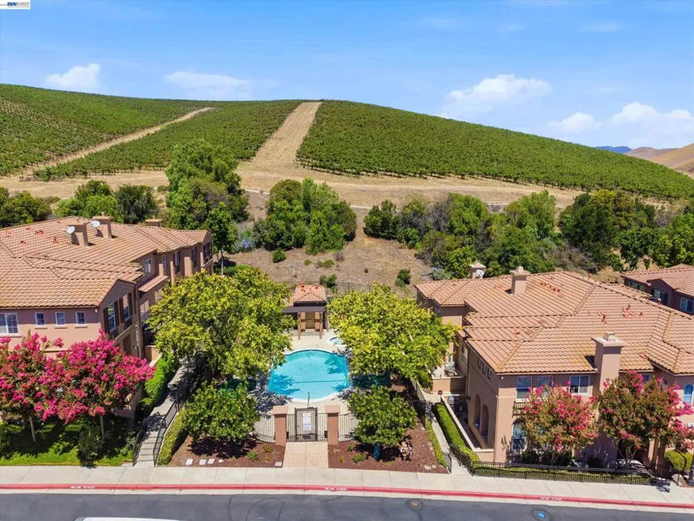24 Meritage Cmn #1403 Livermore, CA 94551