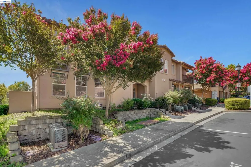 24 Meritage Cmn #1403 Livermore, CA 94551