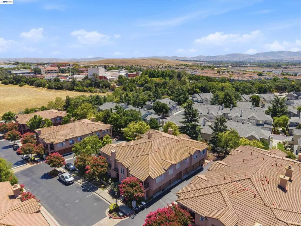 24 Meritage Cmn #1403 Livermore, CA 94551